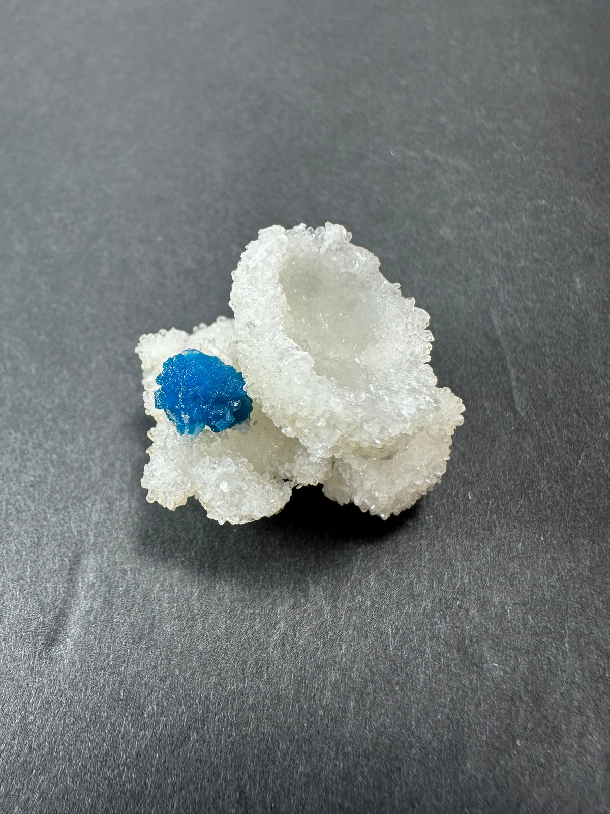 Cavansite Ball 'Floaters' on Stilbite MD