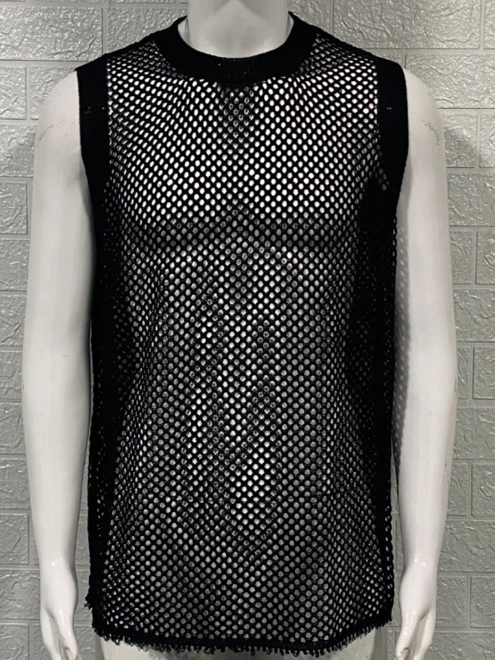 Men's Round Neck Hollow Out Sleeveless Knit Top