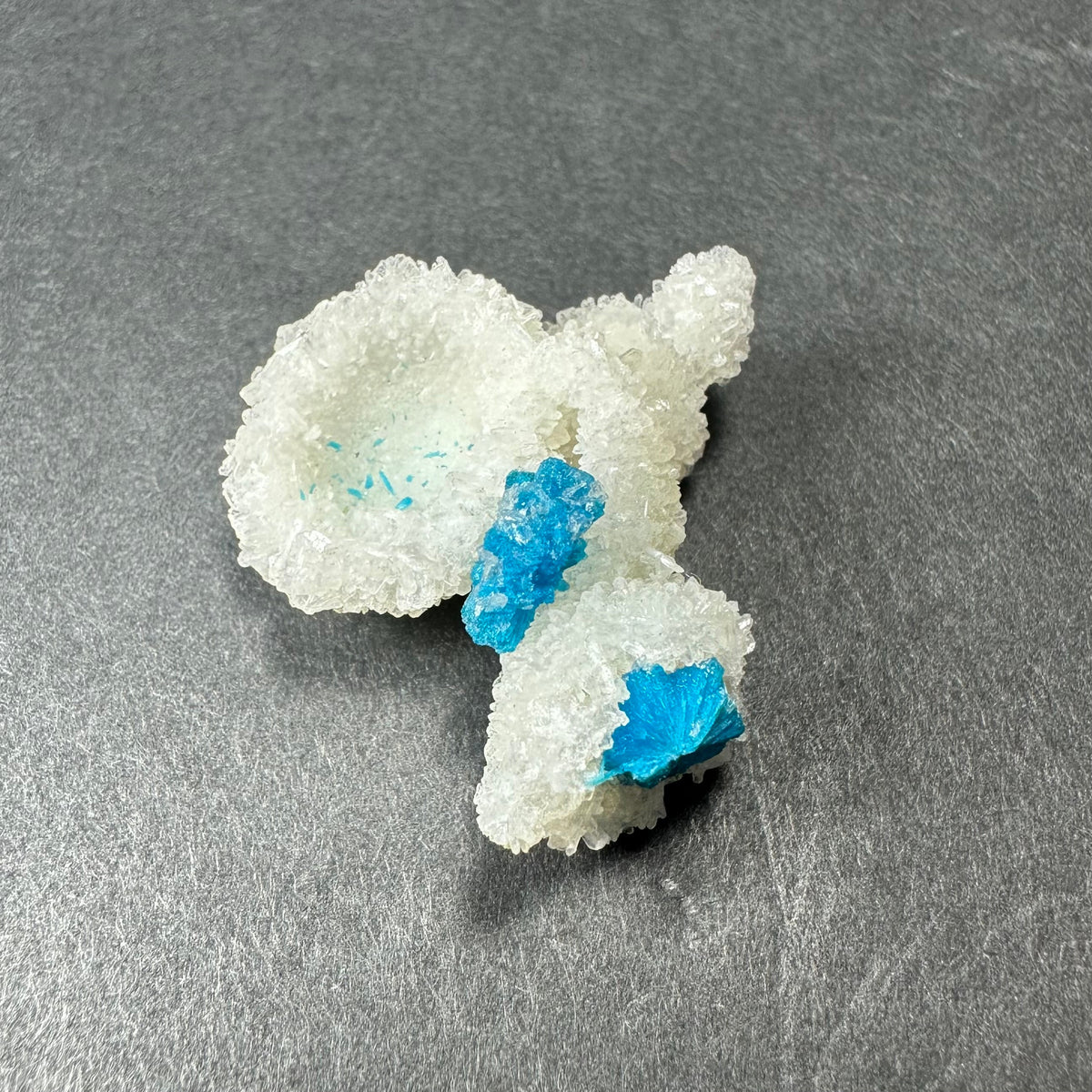 Cavansite Ball 'Floaters' on Stilbite SM from Maharashtra, Pune, India