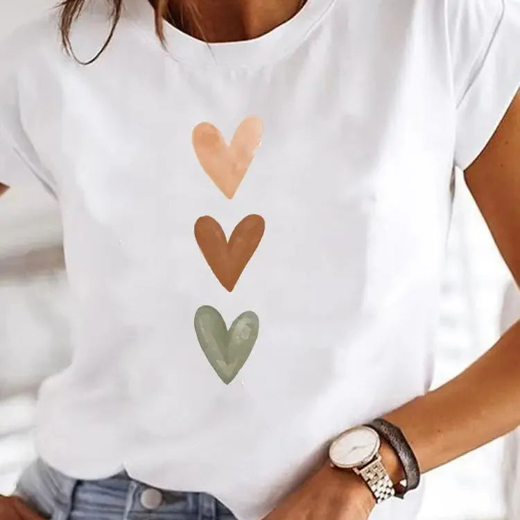 Heart Vibe: Stretchy 90s O-Neck Tee